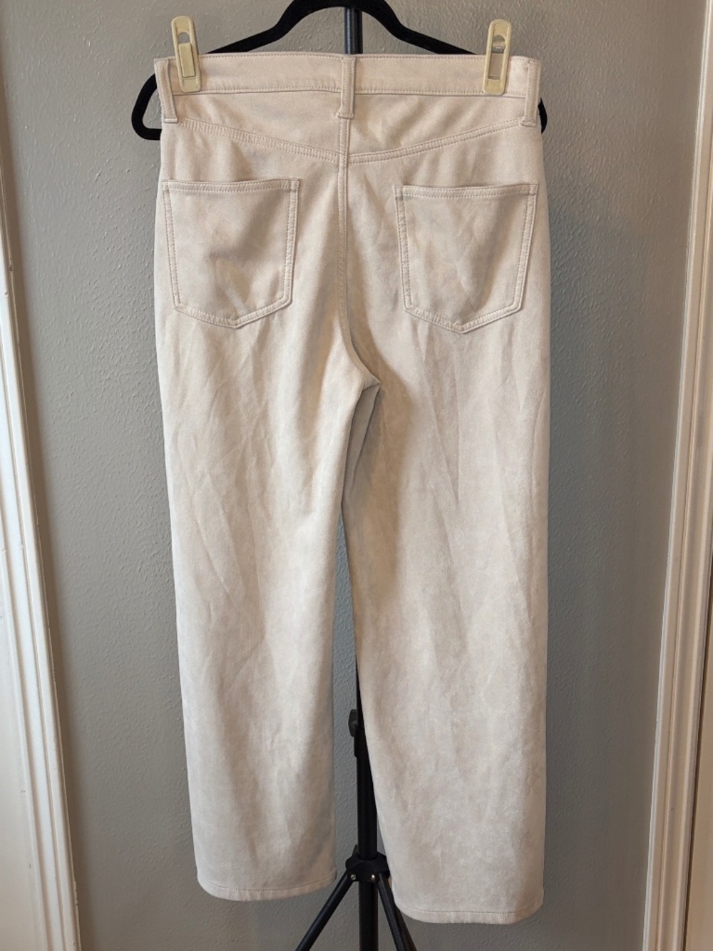 Banana Republic Wide-Leg High-Rise Faux Suede Pants Cream - Size 10 Petite (30) - Picture 3 of 6